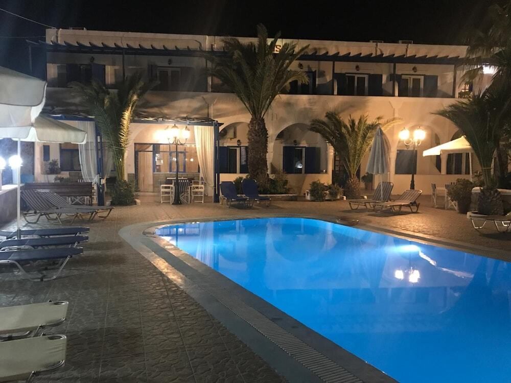 حوض السباحة صورة