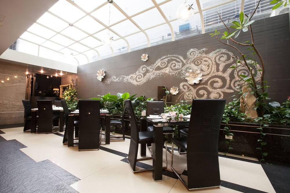 مطعم