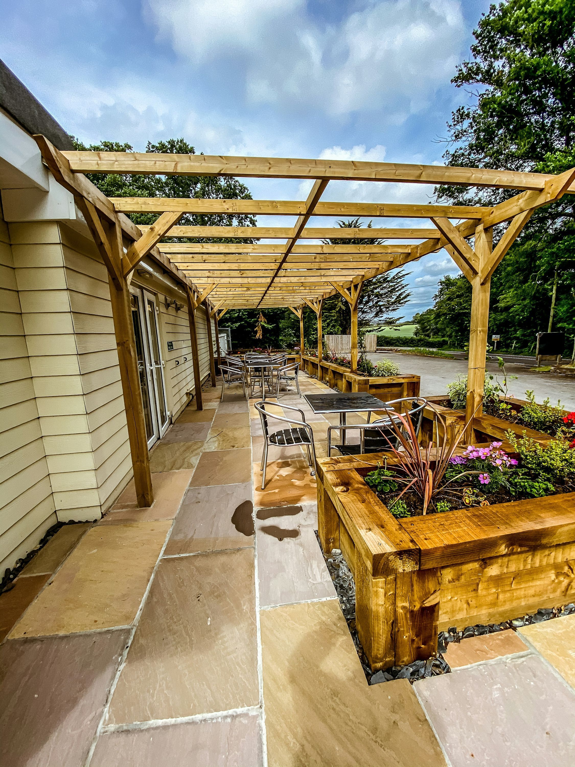 شرفة مرصوفة