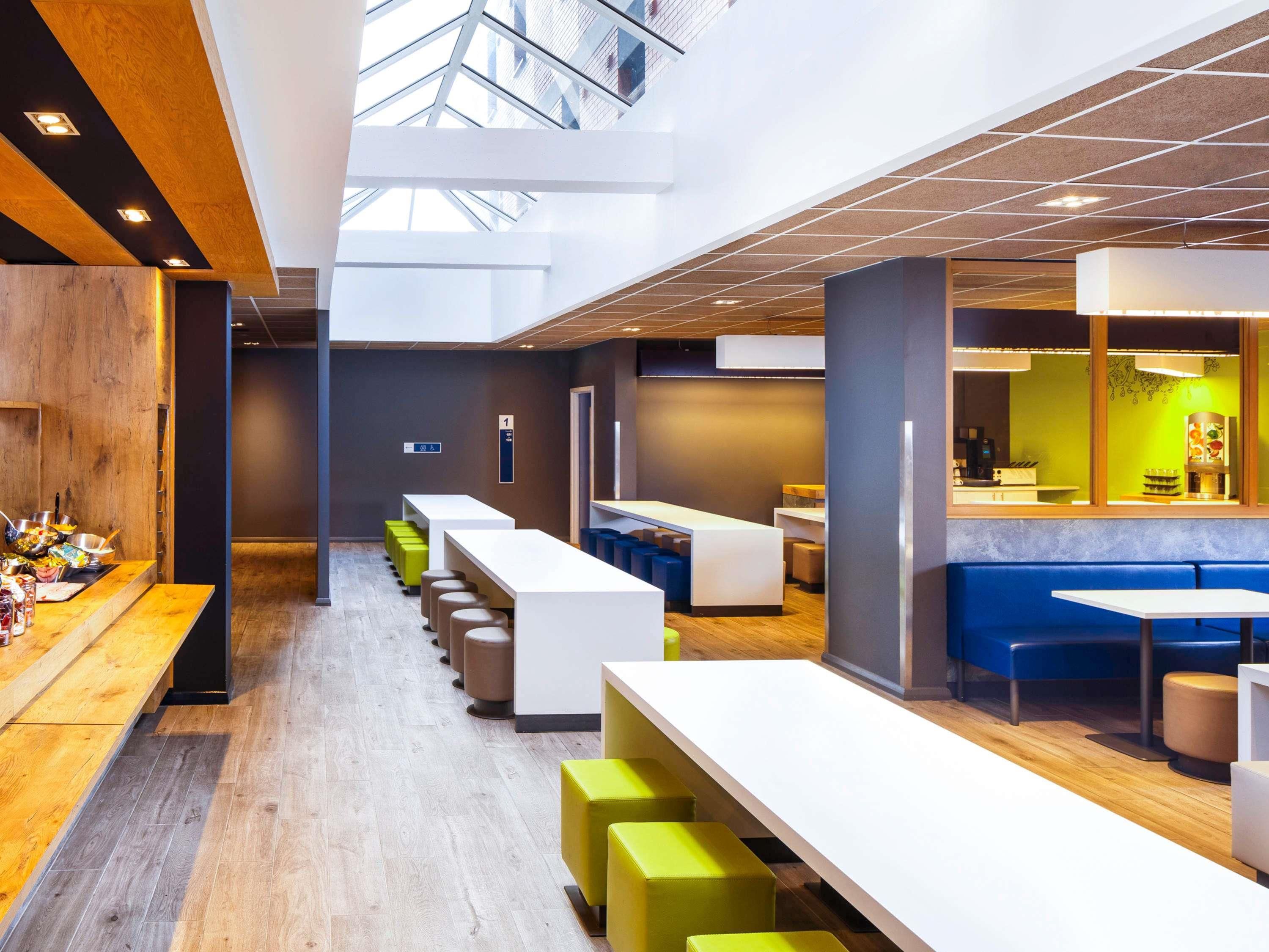 غرفة طعام صورة