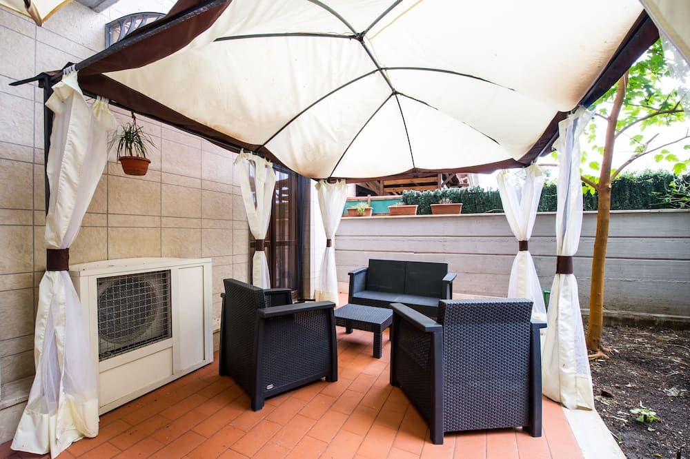 شرفة مرصوفة صورة