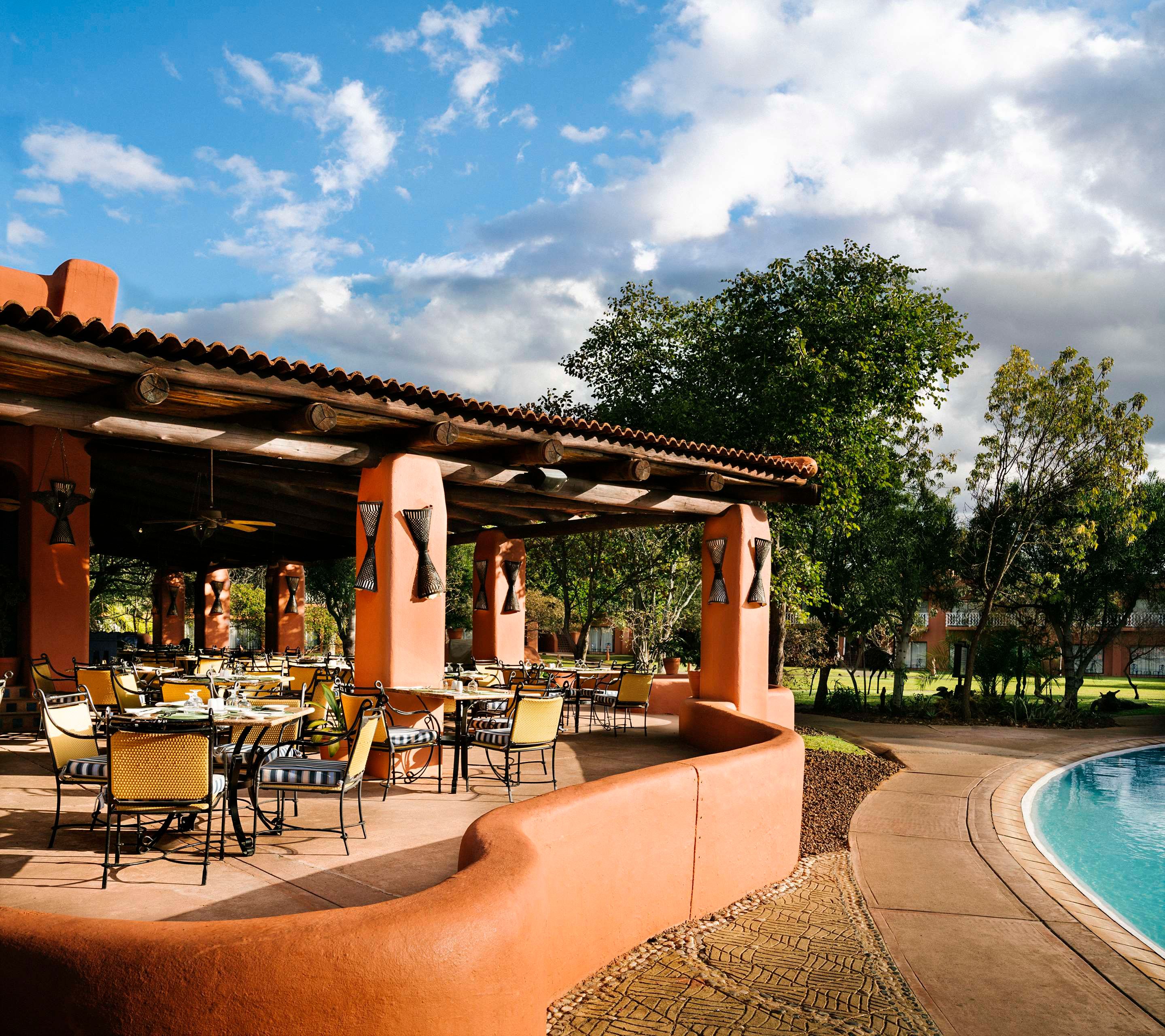 شرفة مرصوفة