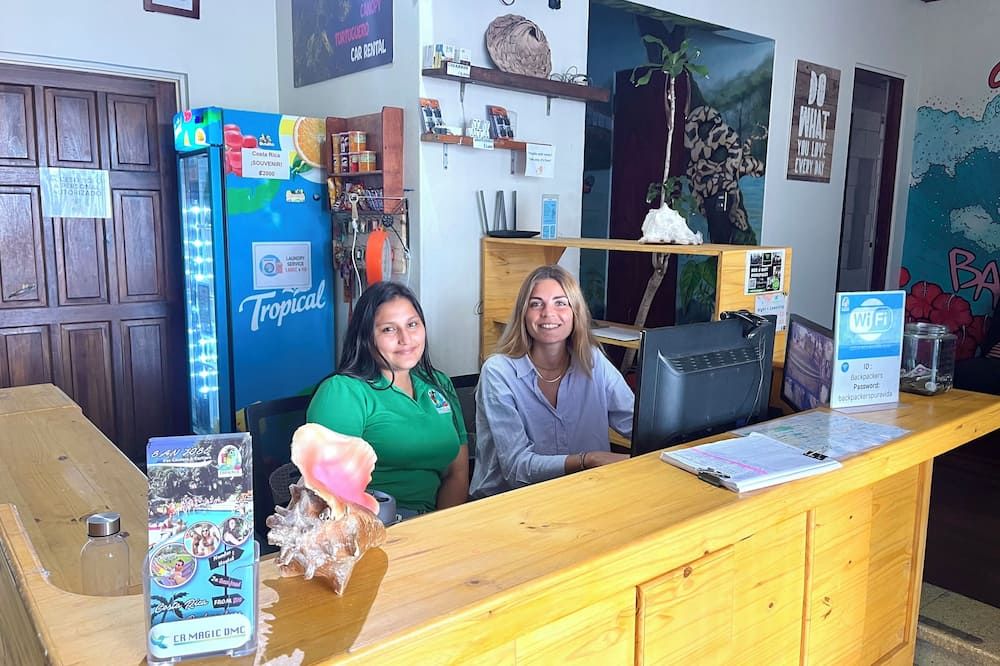 آخر