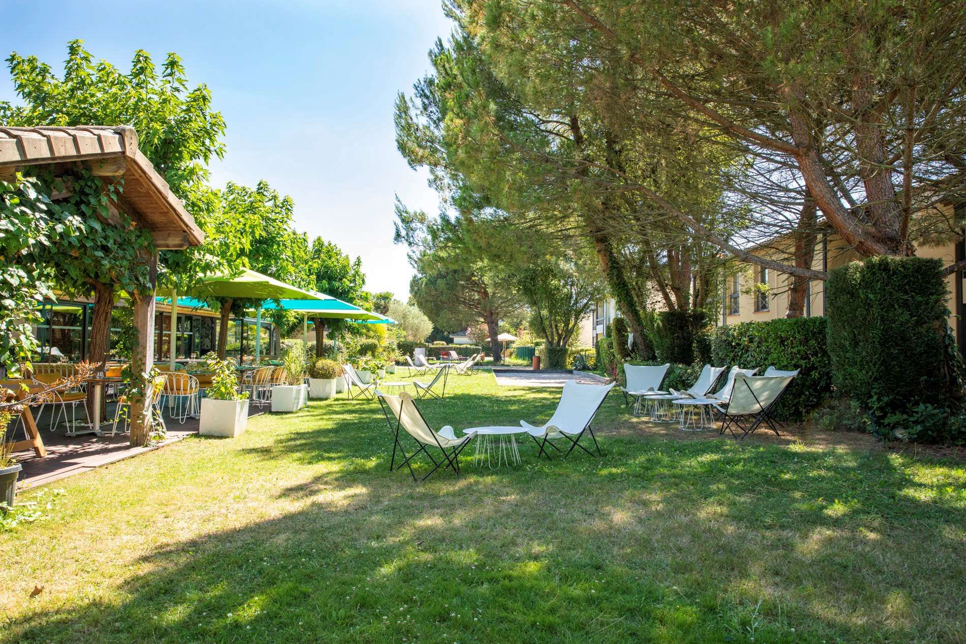 شرفة مرصوفة