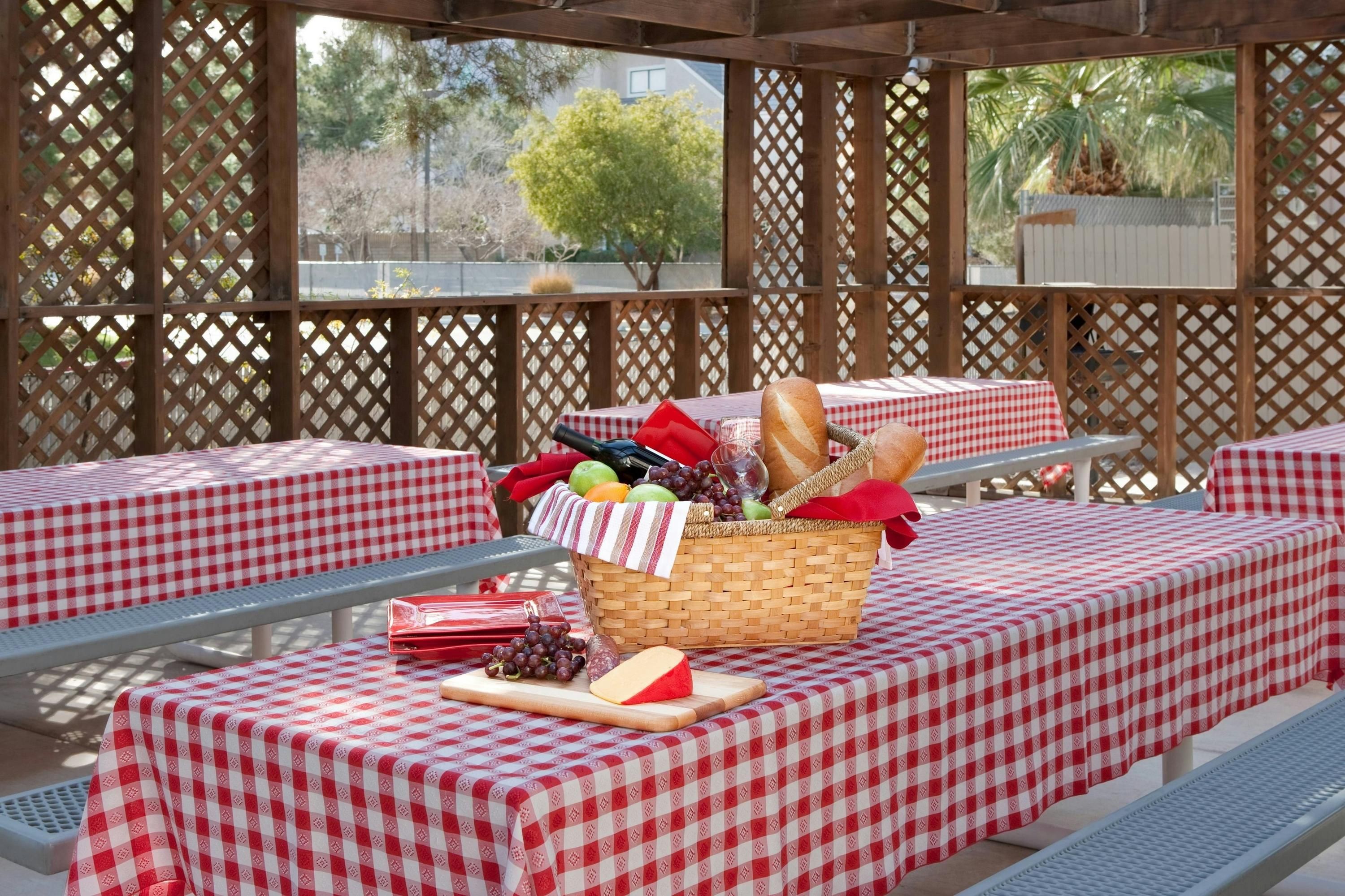 شرفة مرصوفة