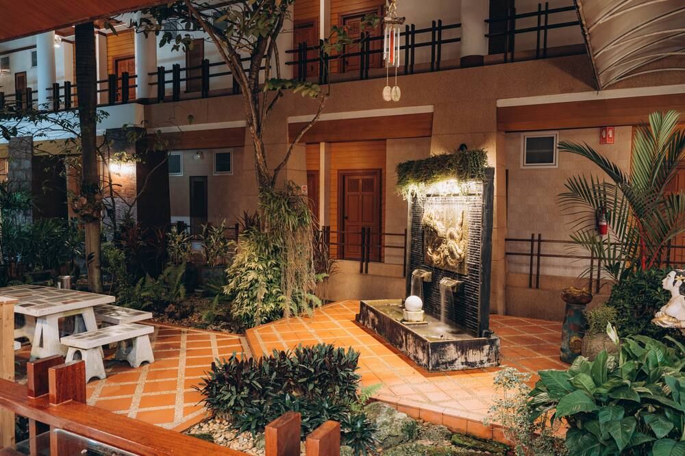 شرفة مرصوفة