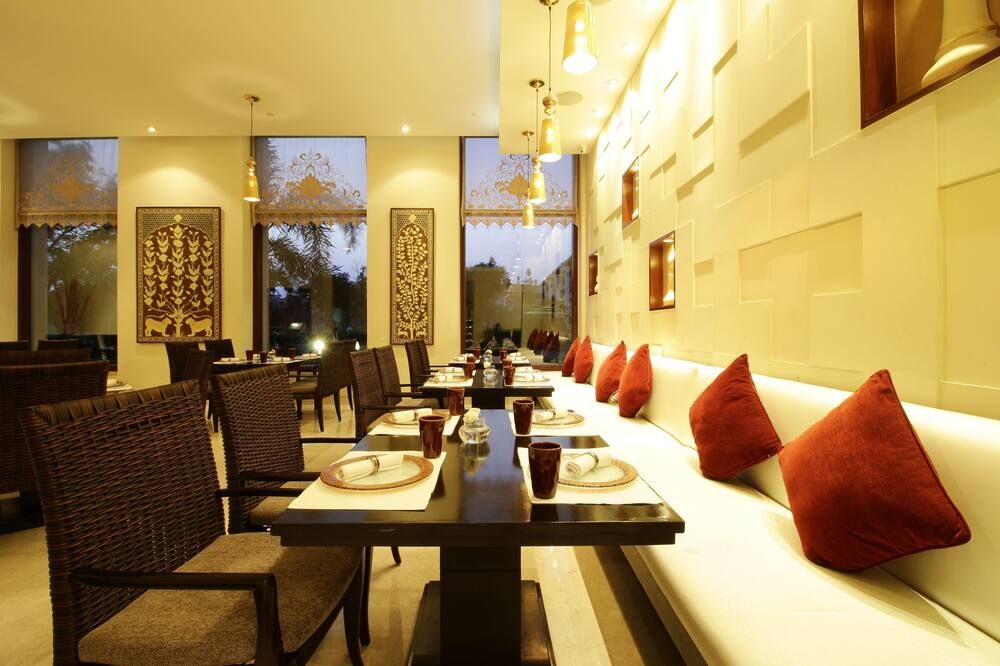 مطعم