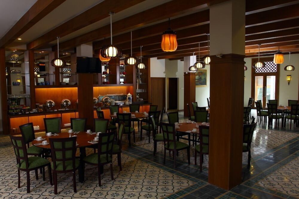 مطعم