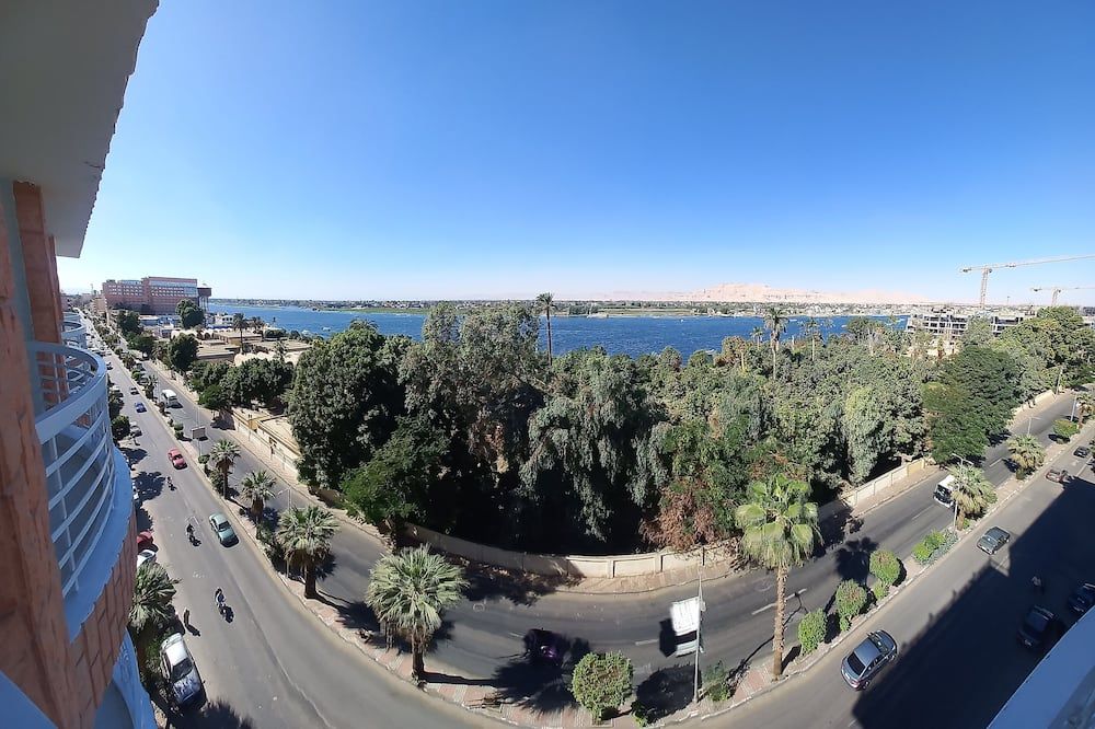 آخر صورة
