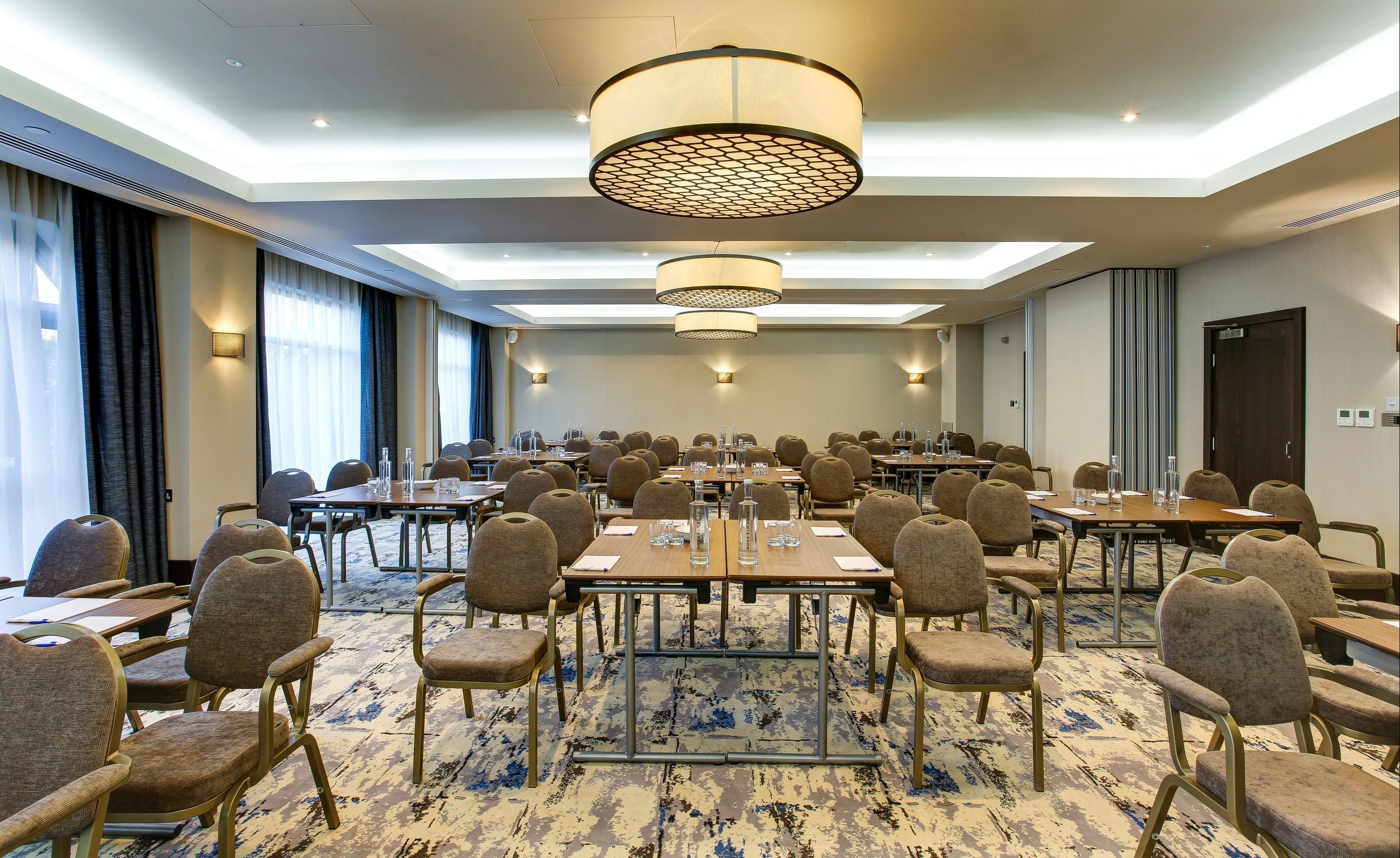 غرفة الاجتماعات