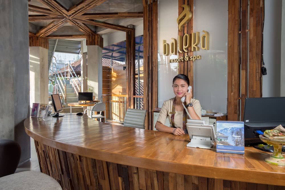 آخر