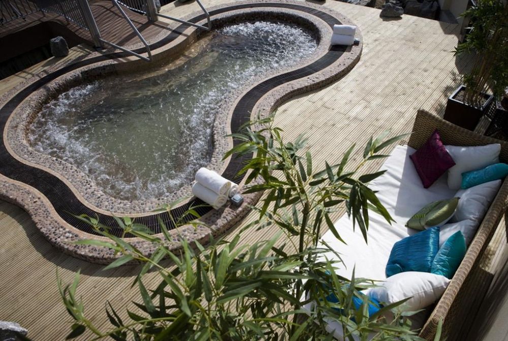 شرفة مرصوفة