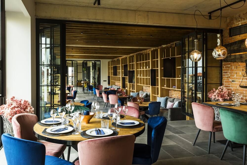 مطعم