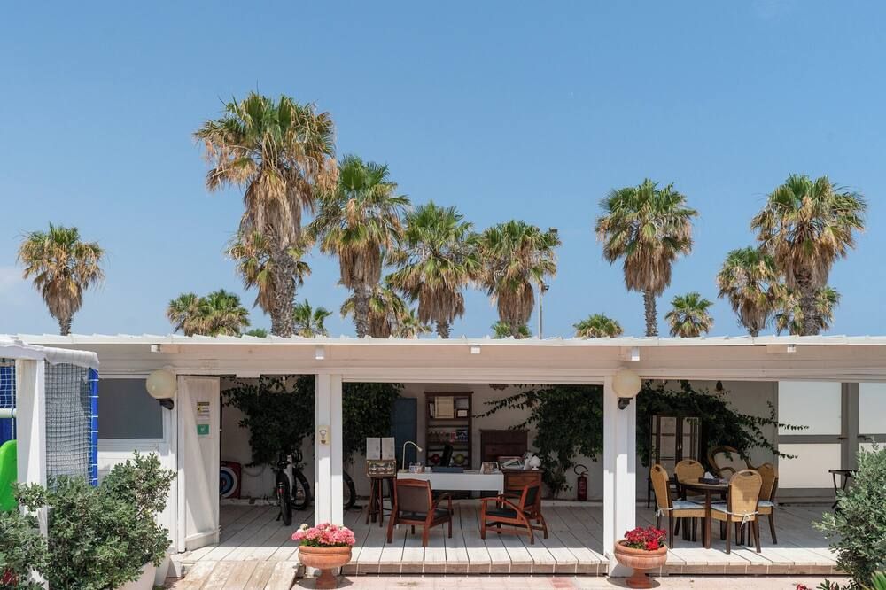 شرفة مرصوفة