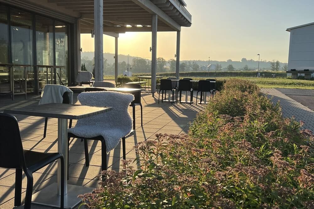 شرفة مرصوفة