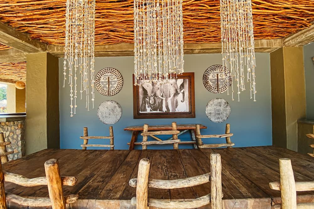 غرفة طعام صورة