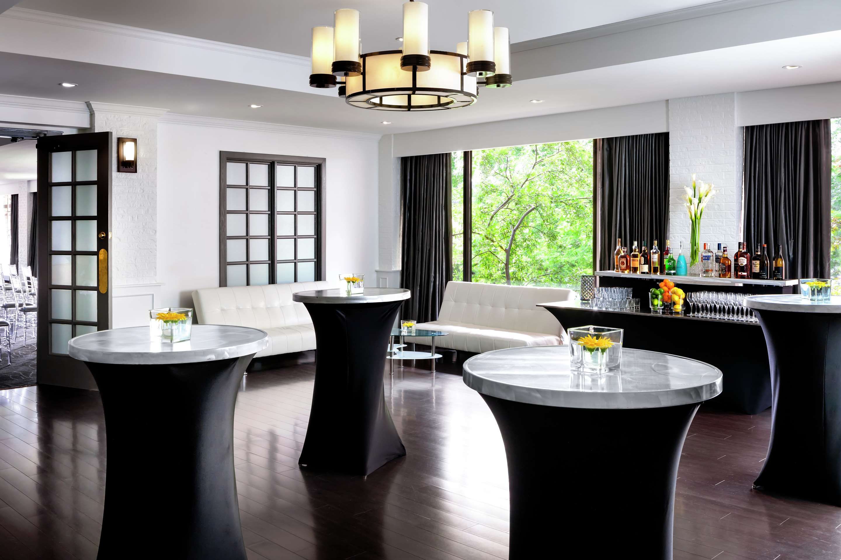 غرفة الاجتماعات