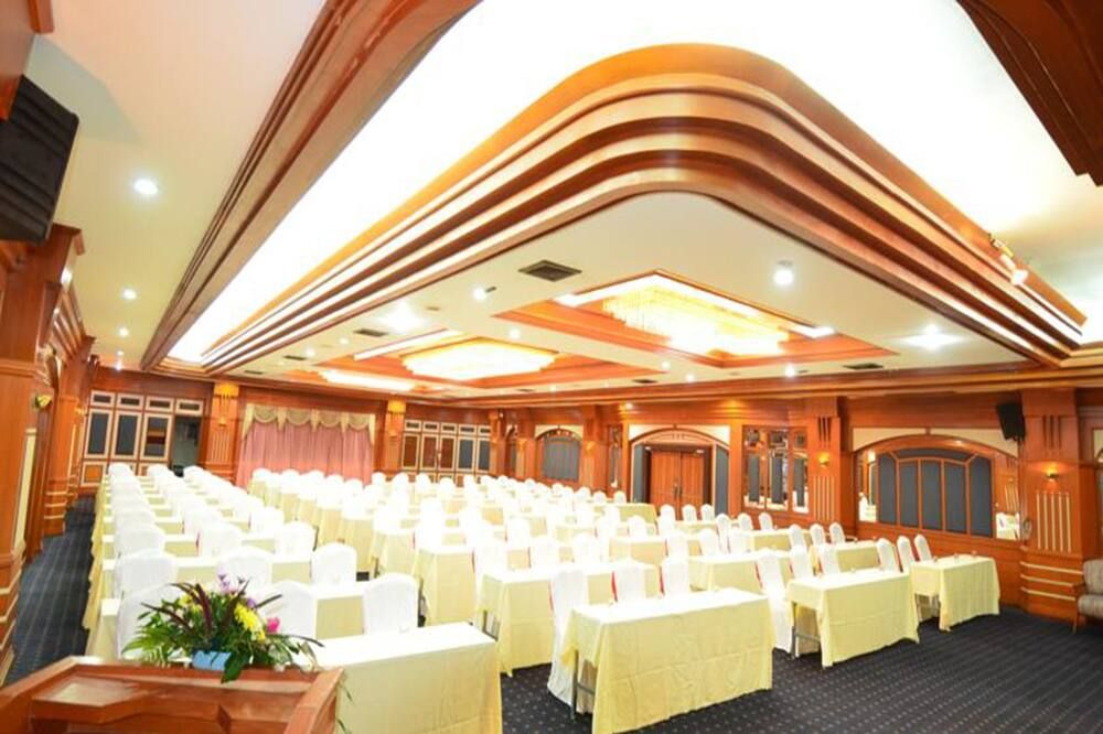 غرفة الاجتماعات