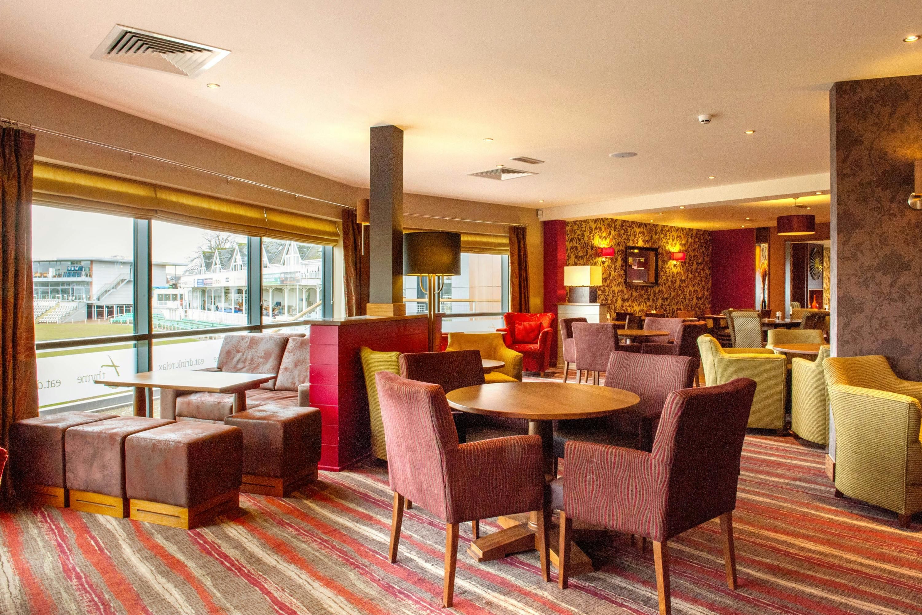 مطعم