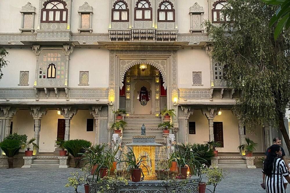 مبنى