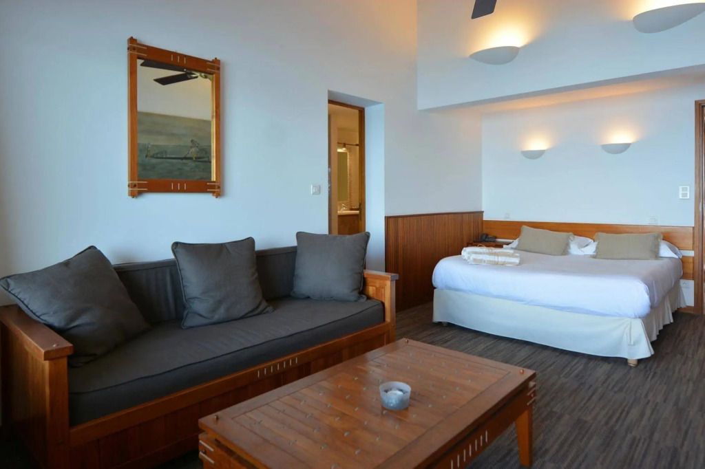 آخر
