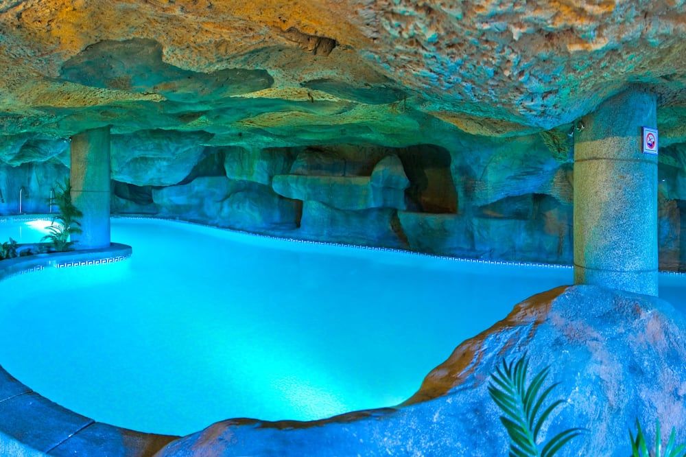 حوض السباحة صورة