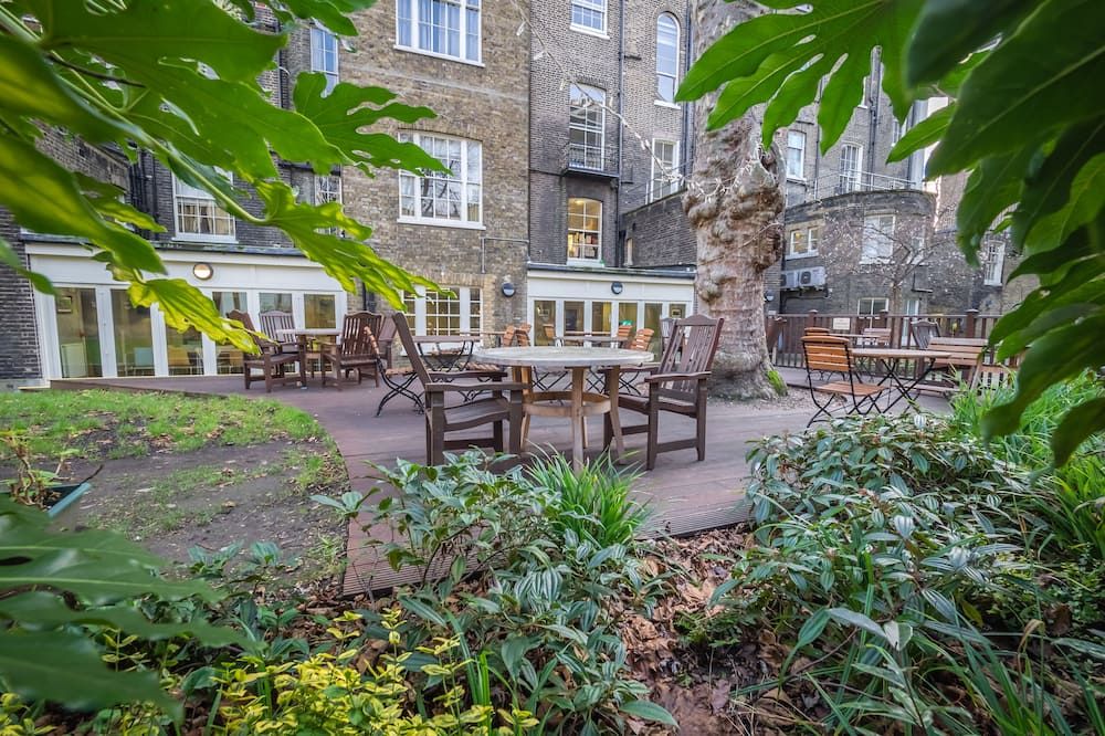 شرفة مرصوفة صورة