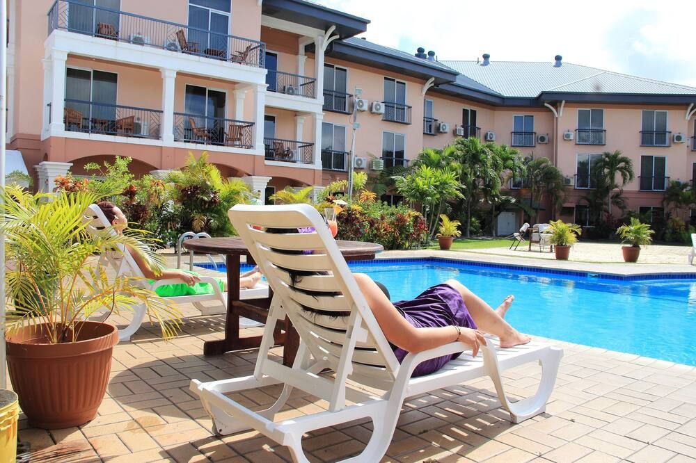 حوض السباحة صورة