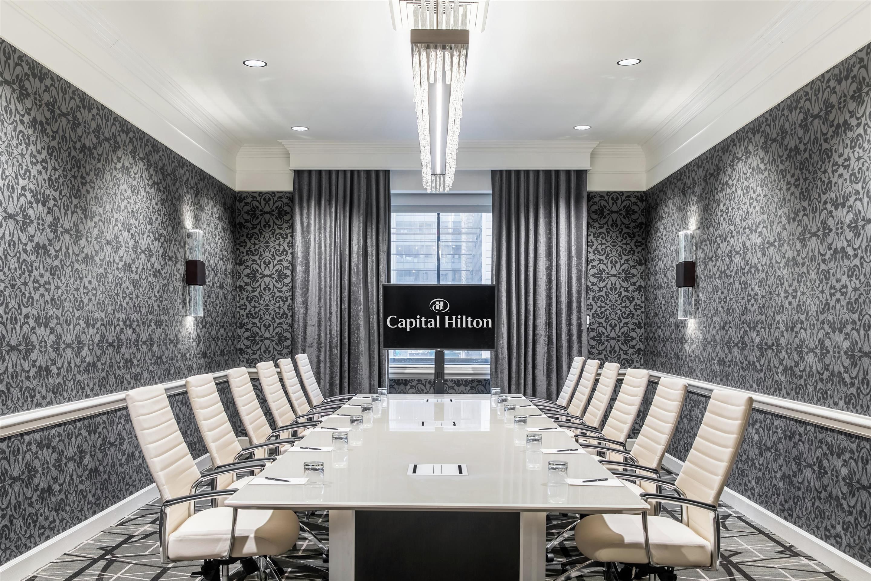 غرفة الاجتماعات