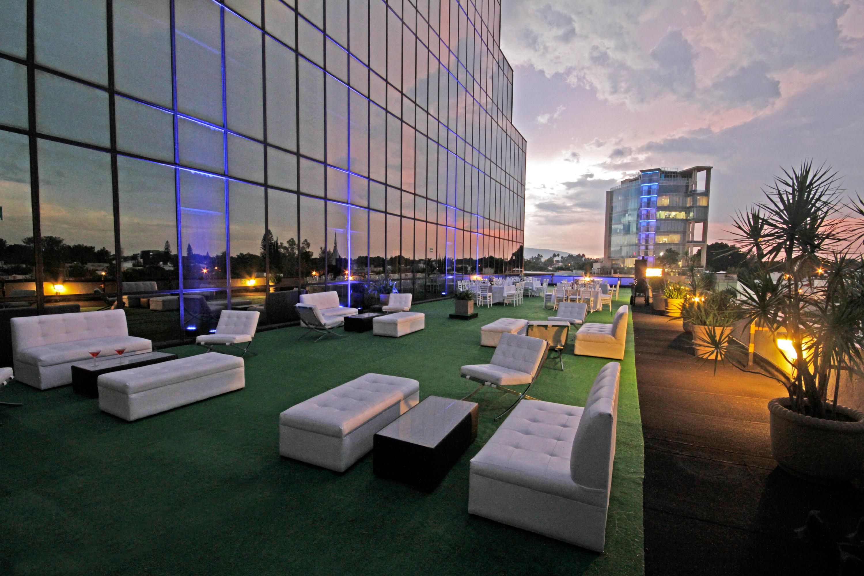 شرفة مرصوفة