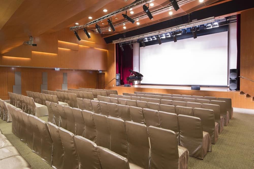 غرفة الاجتماعات