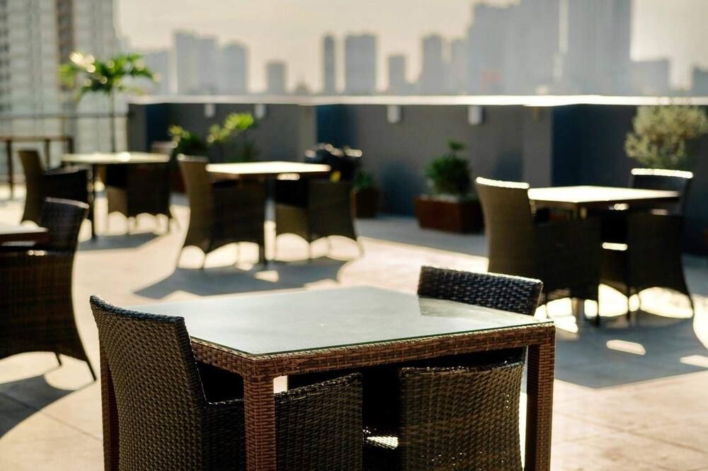 مطعم