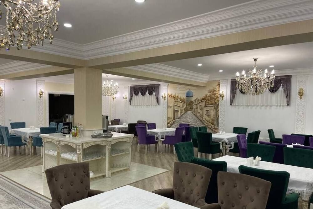 مطعم