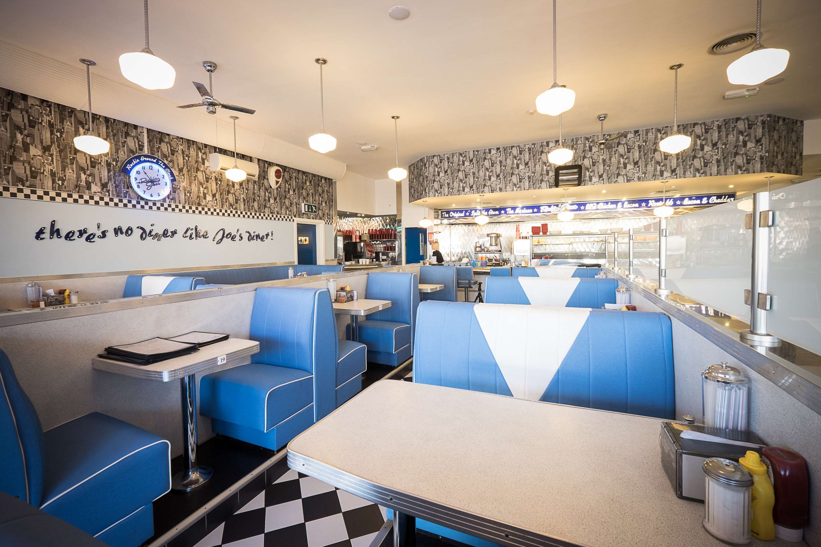 مطعم