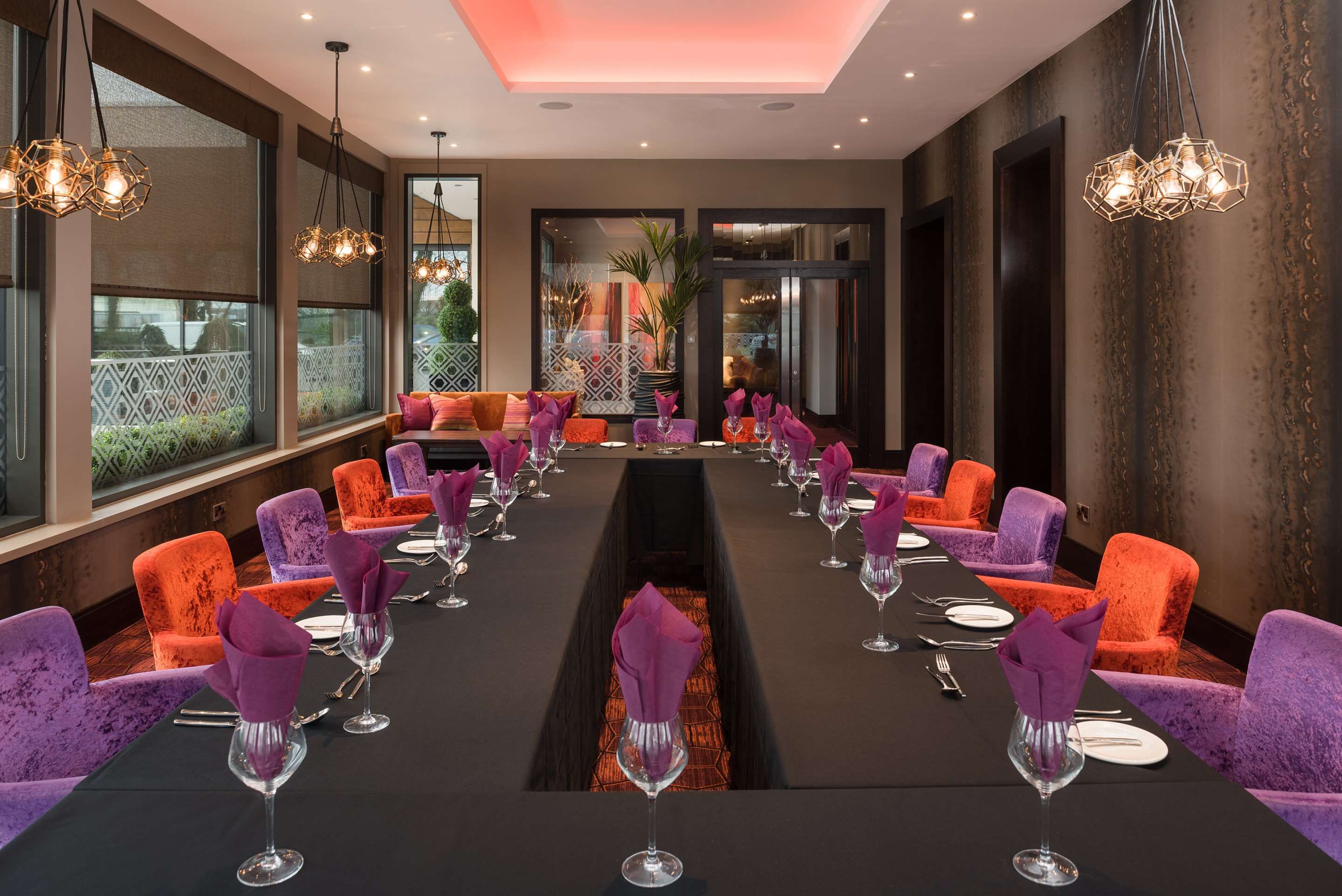 غرفة الاجتماعات