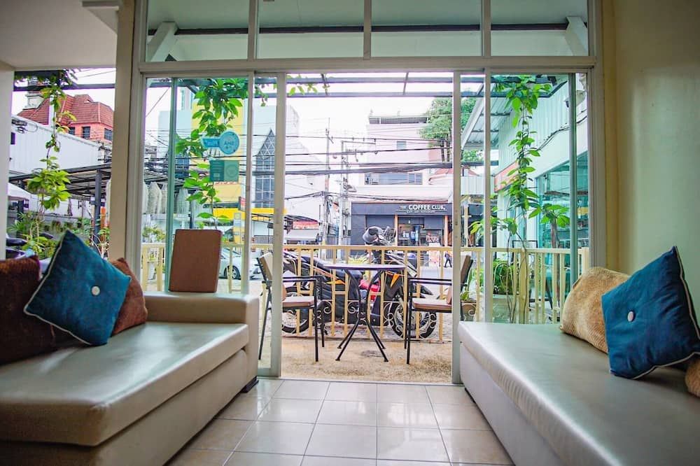 غرفة معيشة صورة