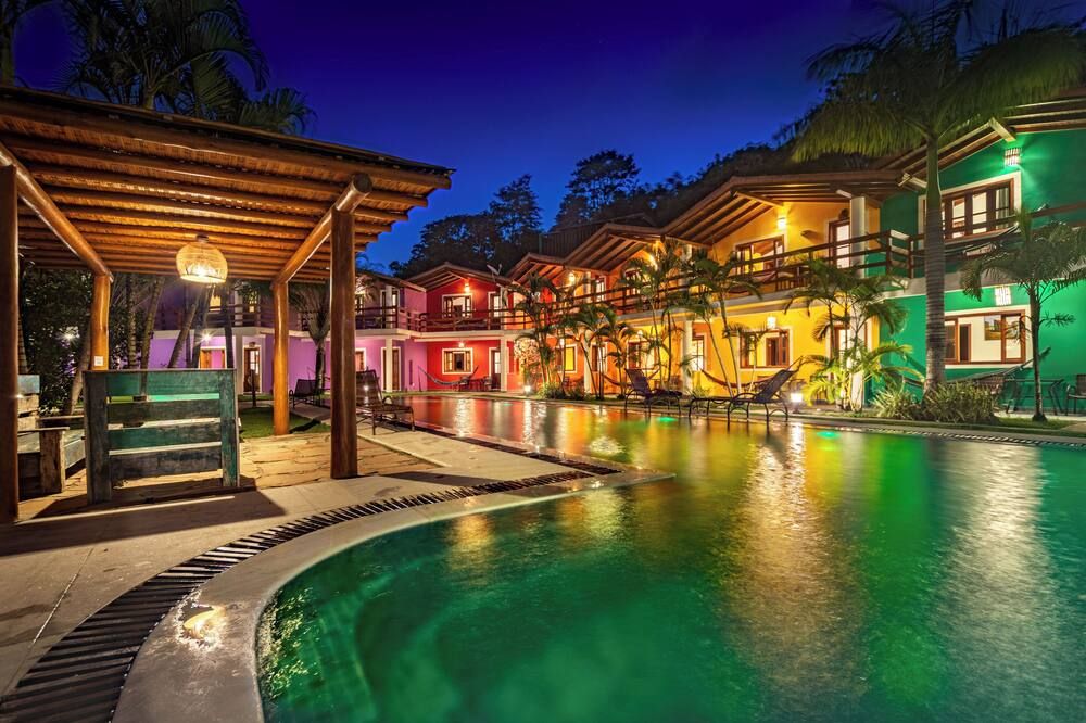 حوض السباحة صورة