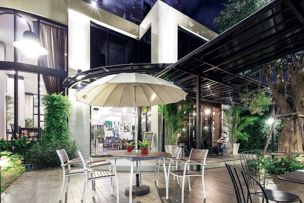 شرفة مرصوفة