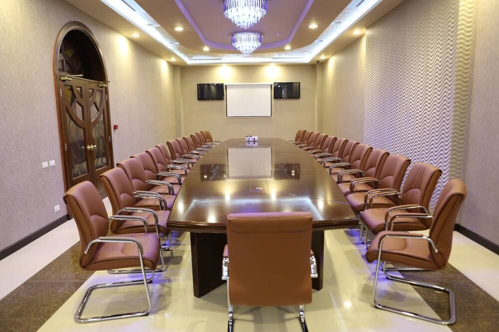 غرفة الاجتماعات