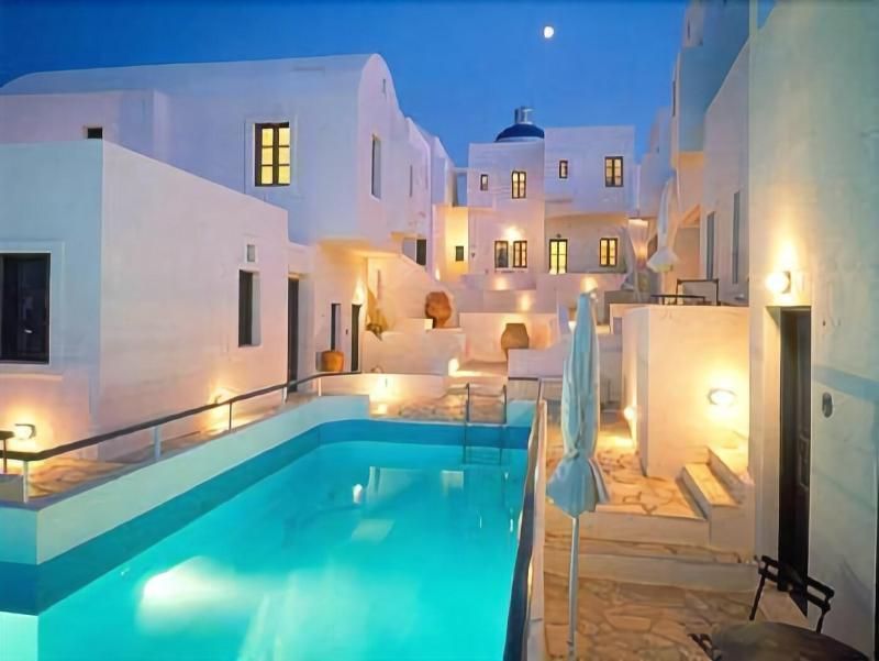حوض السباحة صورة