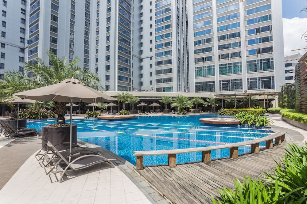 حوض السباحة صورة