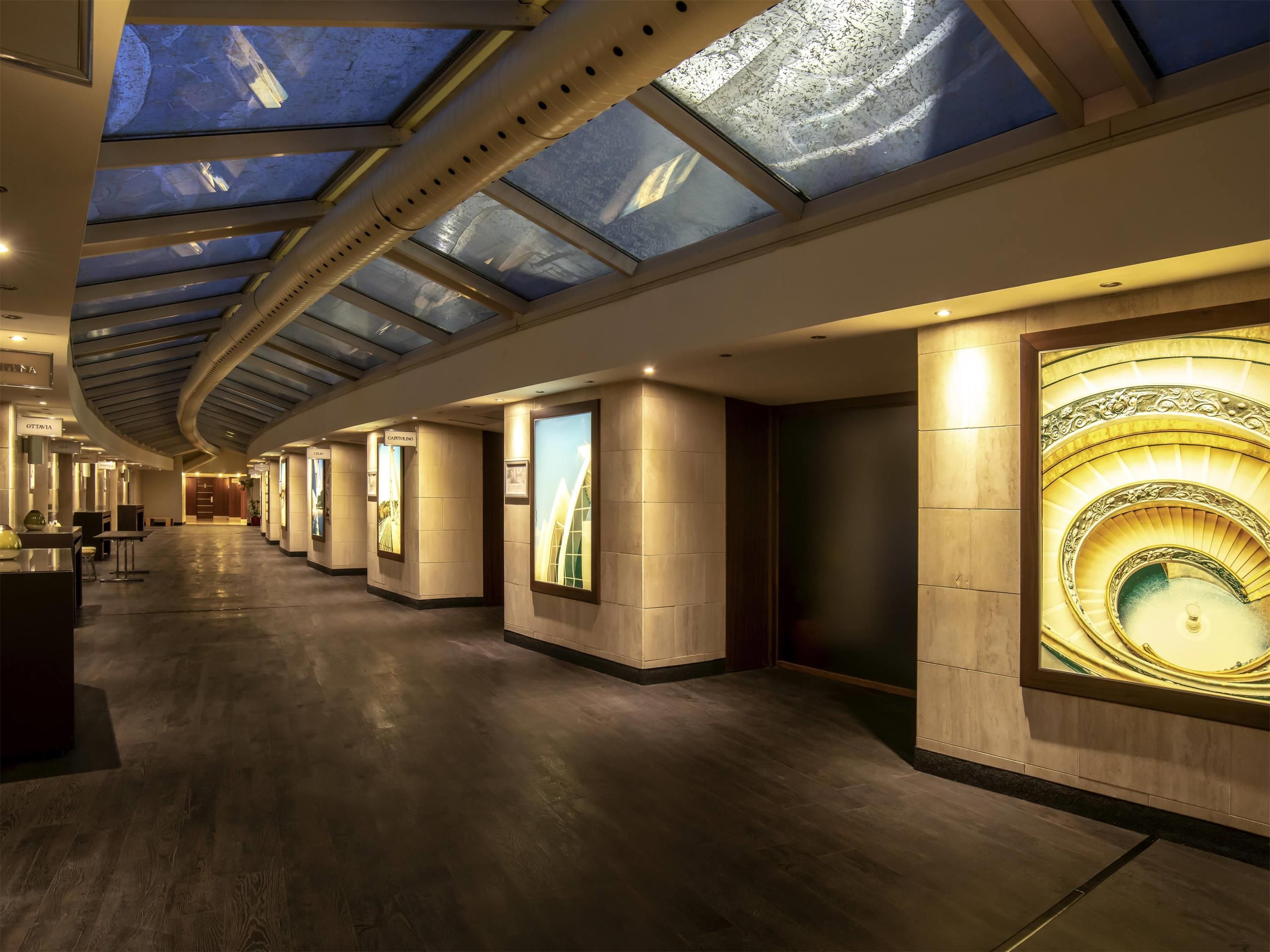 غرفة الاجتماعات