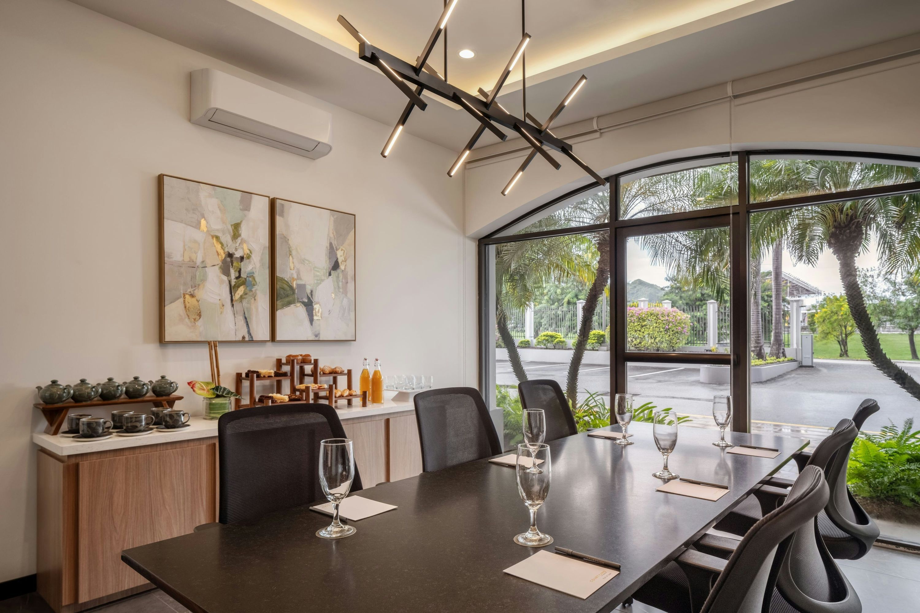 غرفة الاجتماعات