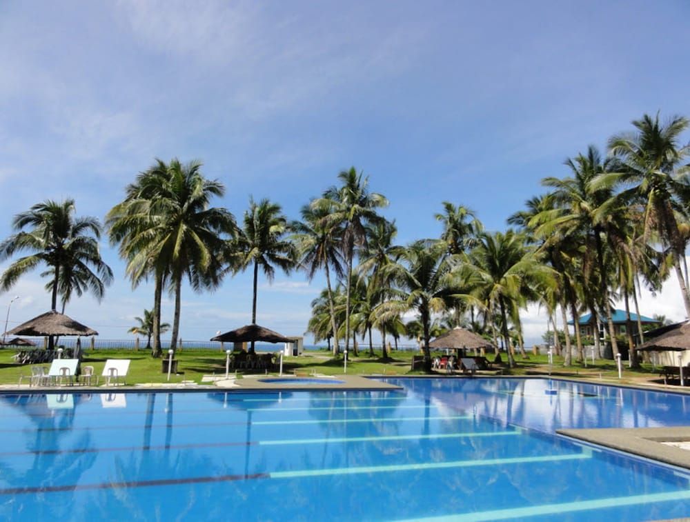 حوض السباحة صورة