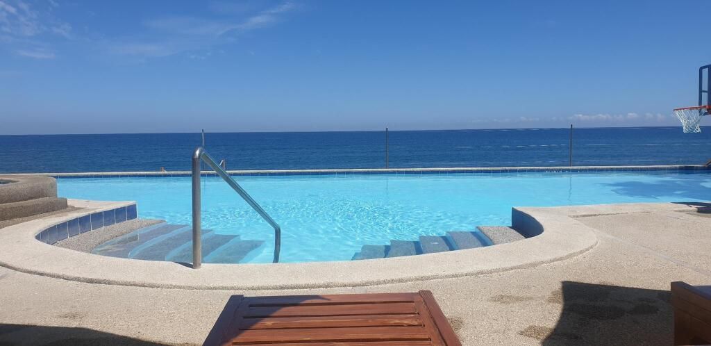 حوض السباحة صورة