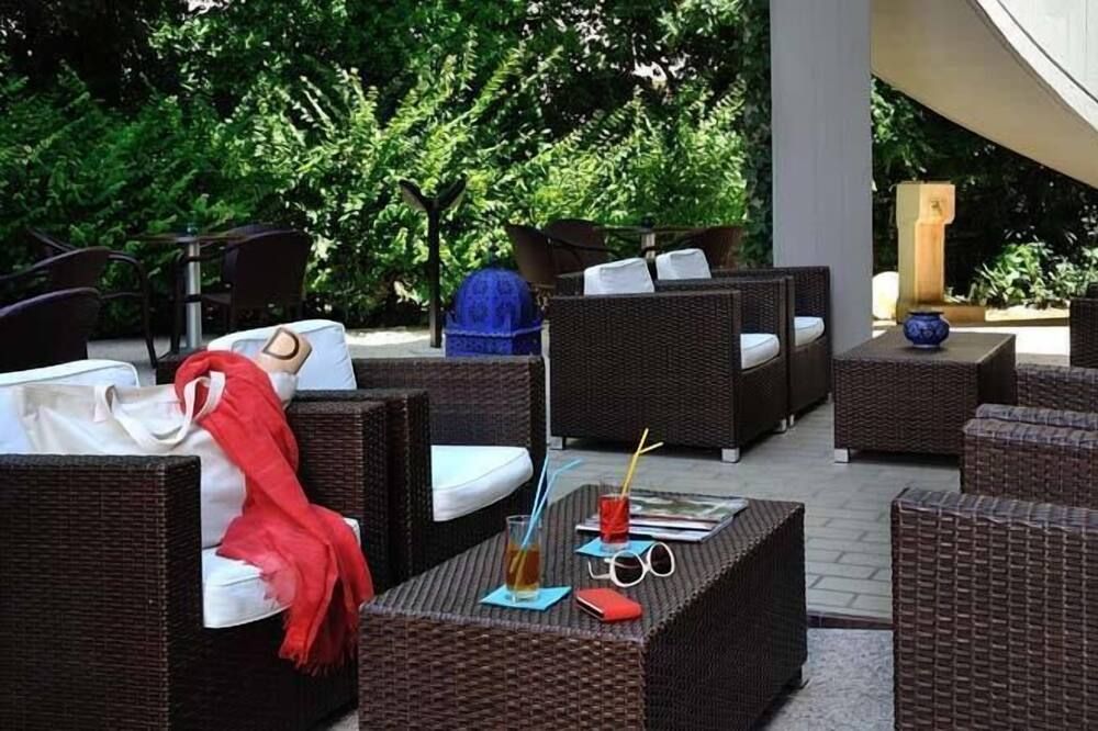 شرفة مرصوفة صورة