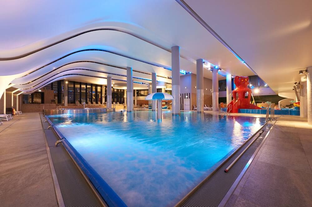 حوض السباحة صورة