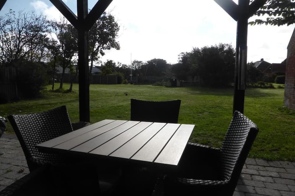 شرفة مرصوفة