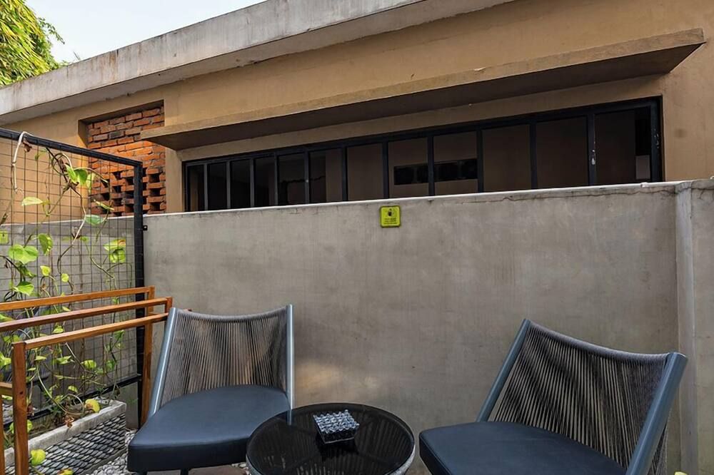 آخر
