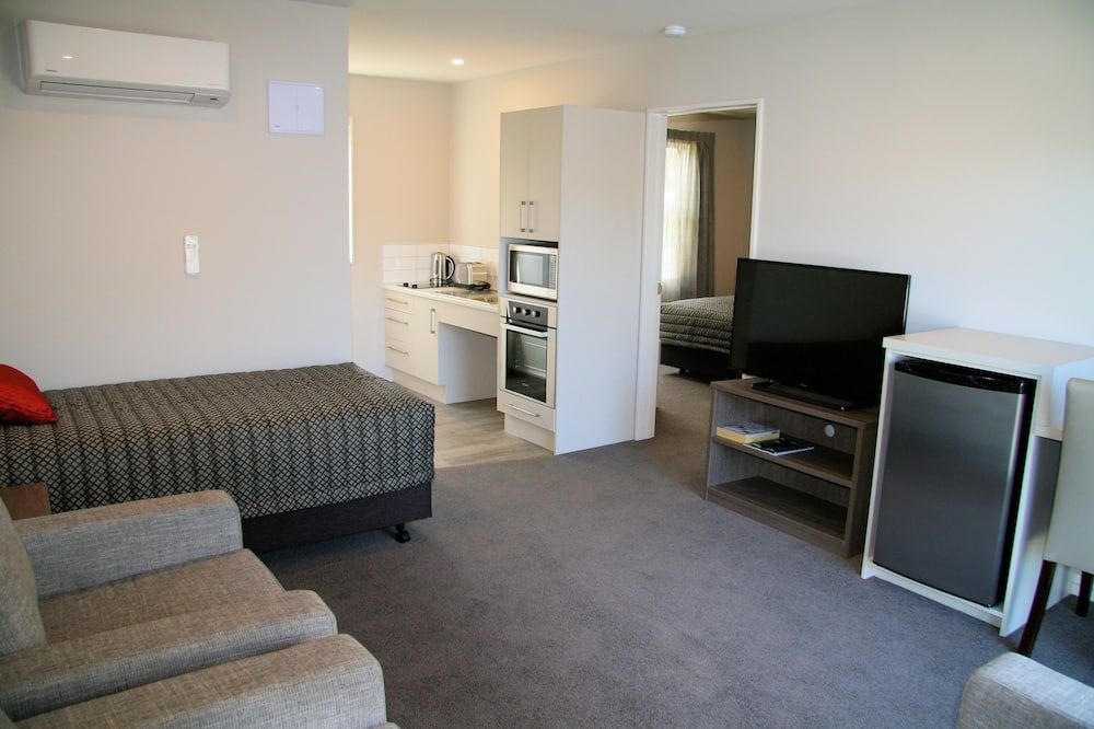 آخر